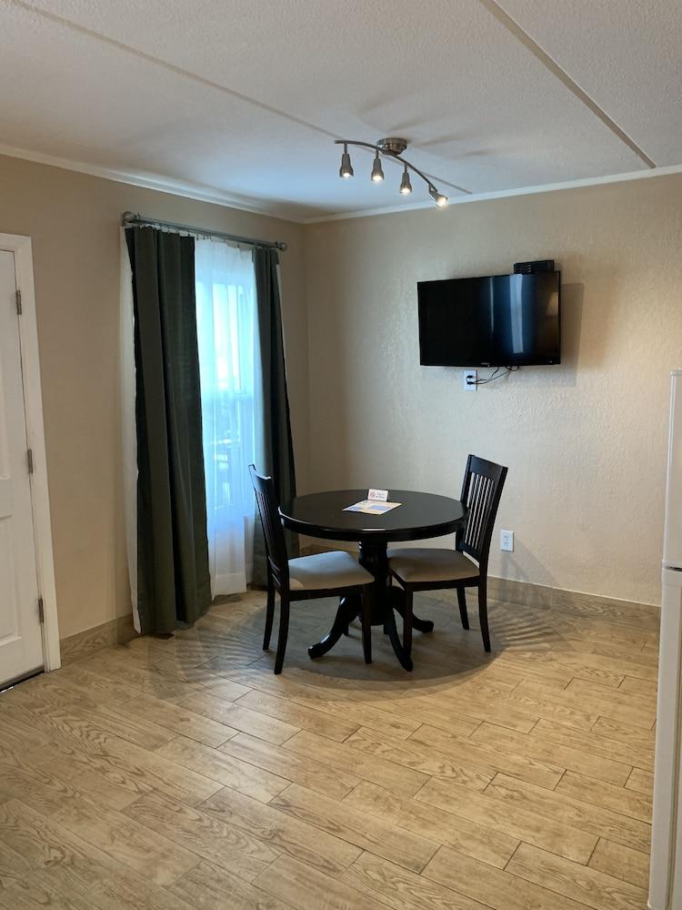 Inn on the Gulf photo 9