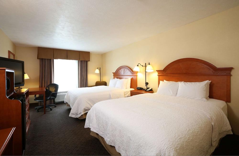 Hampton Inn Waterloo Cedar Valley photo 15
