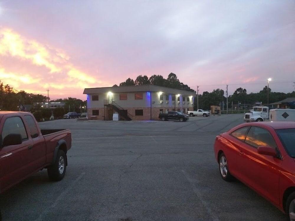 Lakeinn photo 1