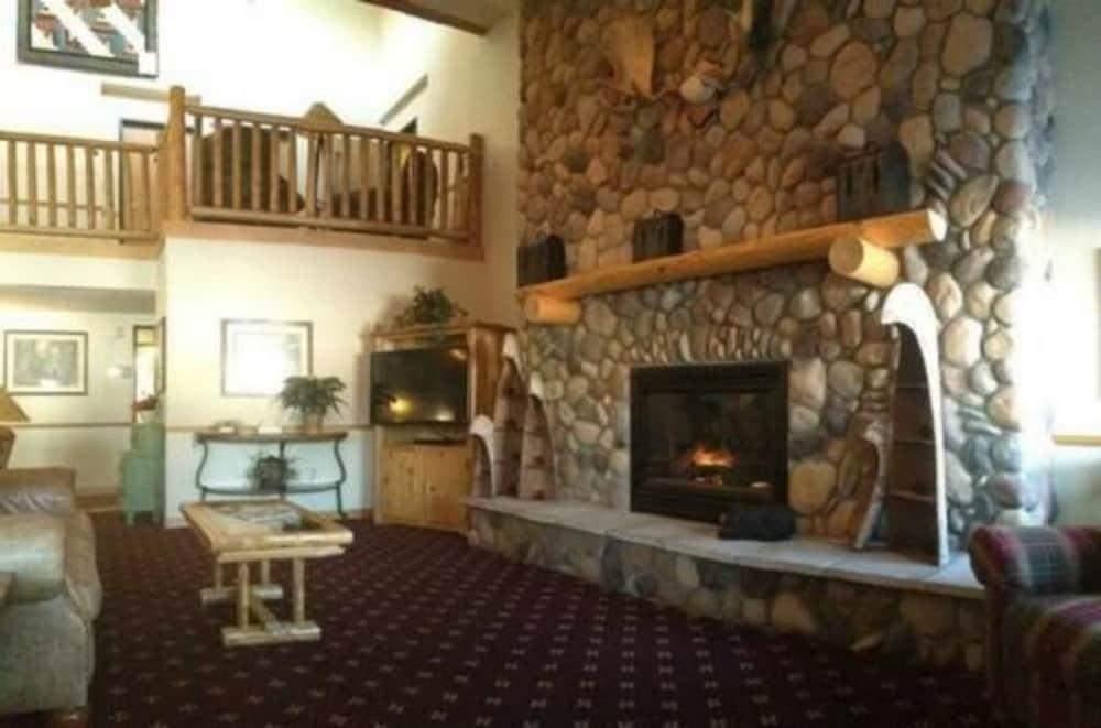 Oveson Pelican Lake Resort and Inn photo 7