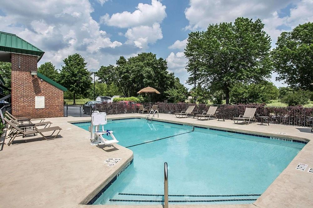 Quality Inn Hartsville photo 22