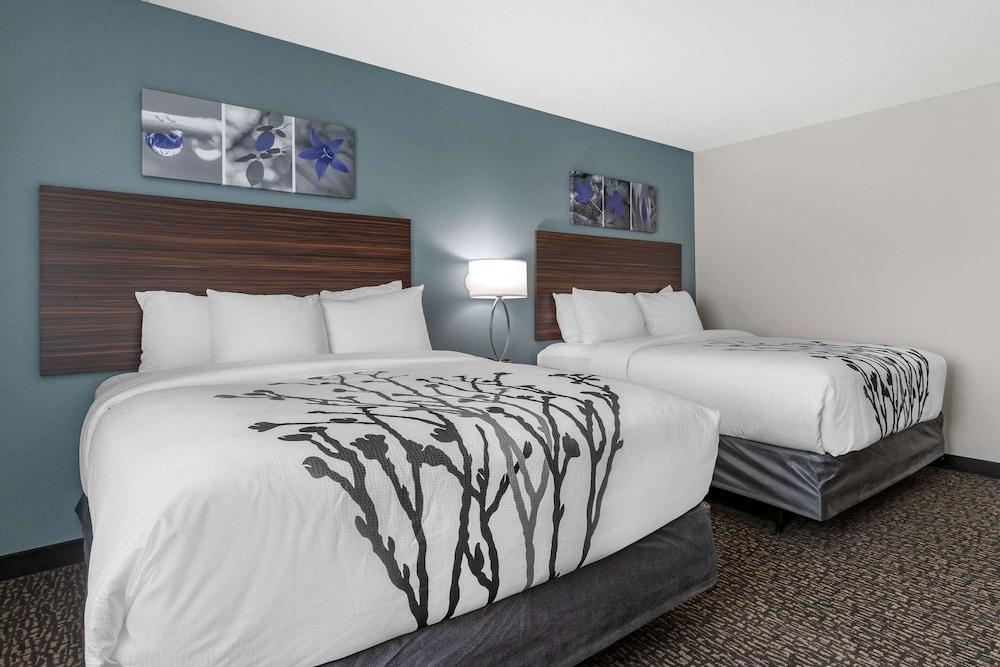 Sleep Inn & Suites Milwaukee/Franklin photo 27