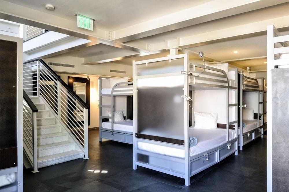 Posh South Beach Hostel photo 18