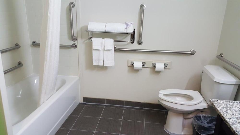 Cresthaven Inn JFK photo 9