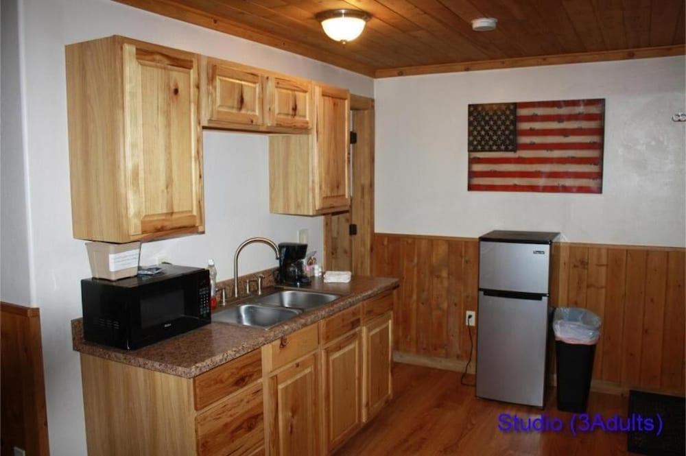 Lumbermens Village photo 23