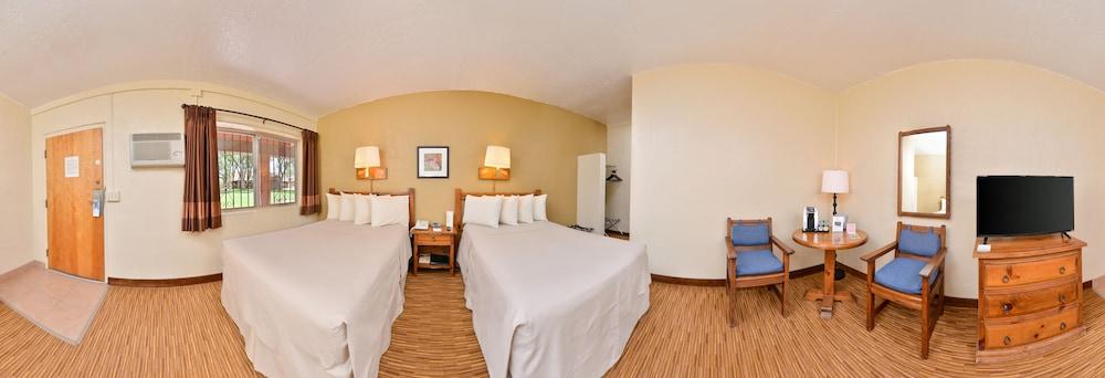 Thunderbird Lodge photo 13