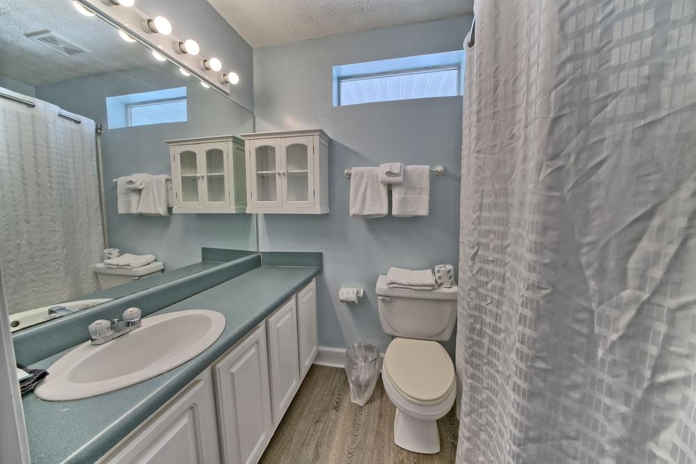 Pineapple Villas on Laguna Beach photo 82