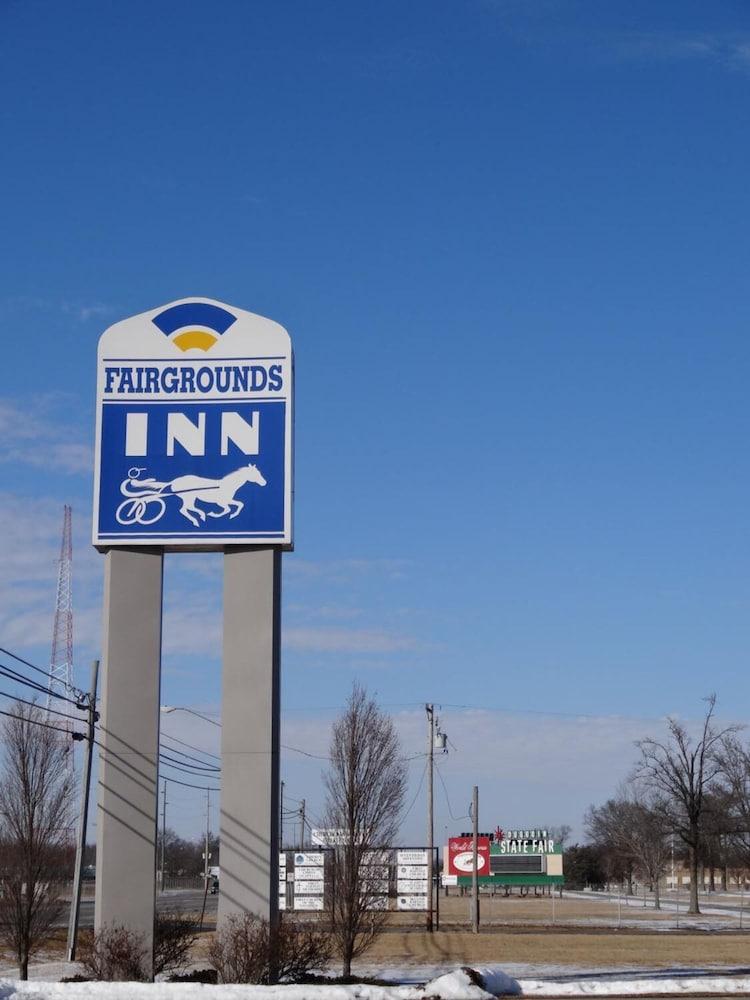 Fairgrounds Inn photo 37