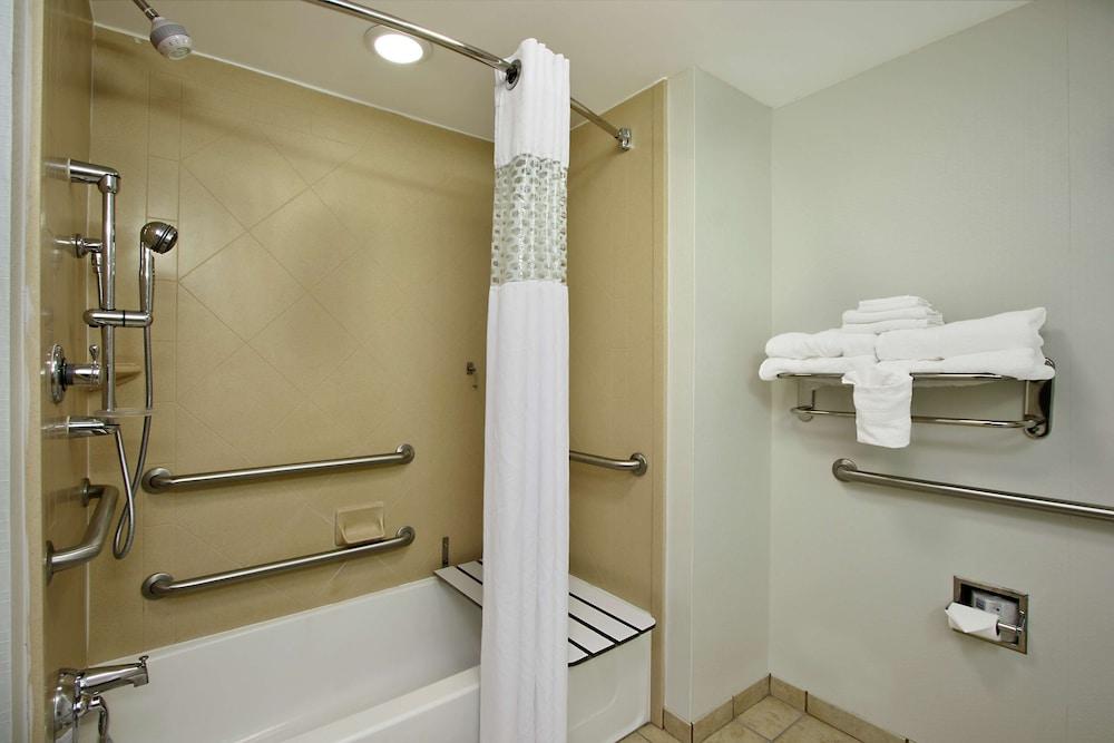 Hampton Inn & Suites Florence-Downtown photo 24