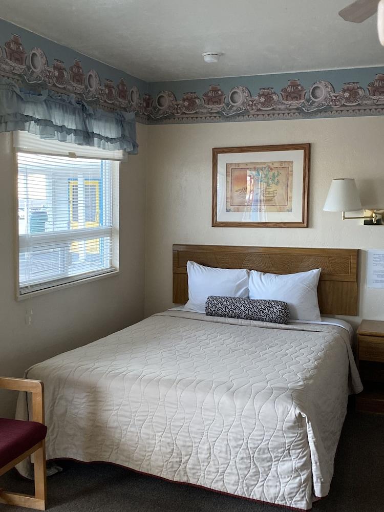Rainbow Inn & Cottages photo 4