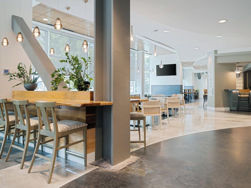 Hotel Indigo Asheville Downtown by IHG photo 46
