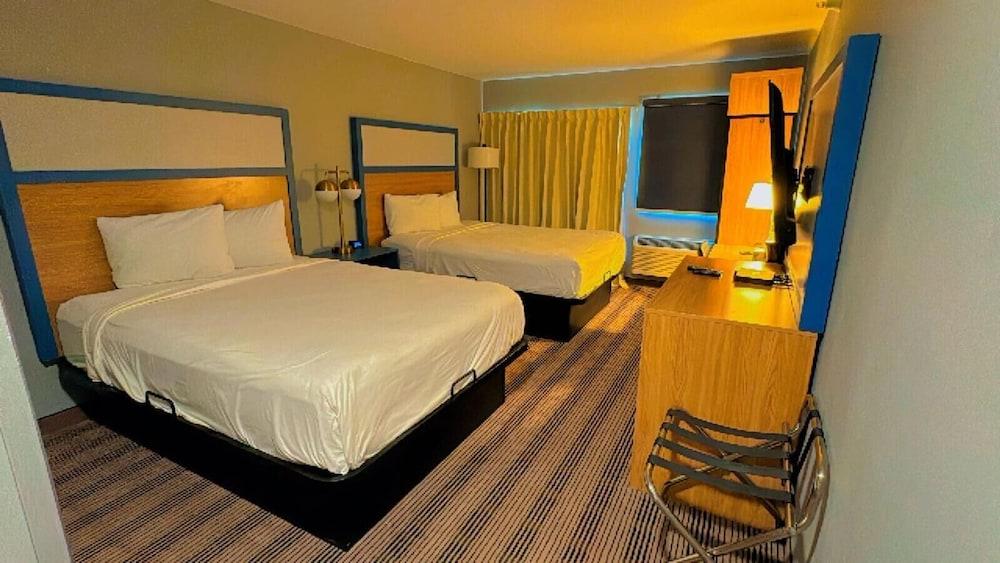 The Inn & Suites Omaha near ZOO photo 4