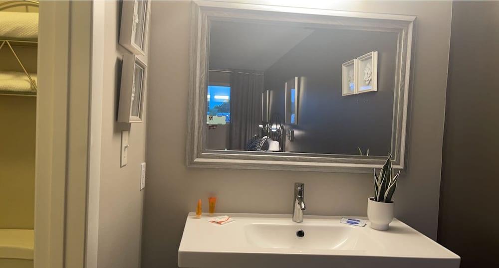 Hotel Lake Anna photo 24