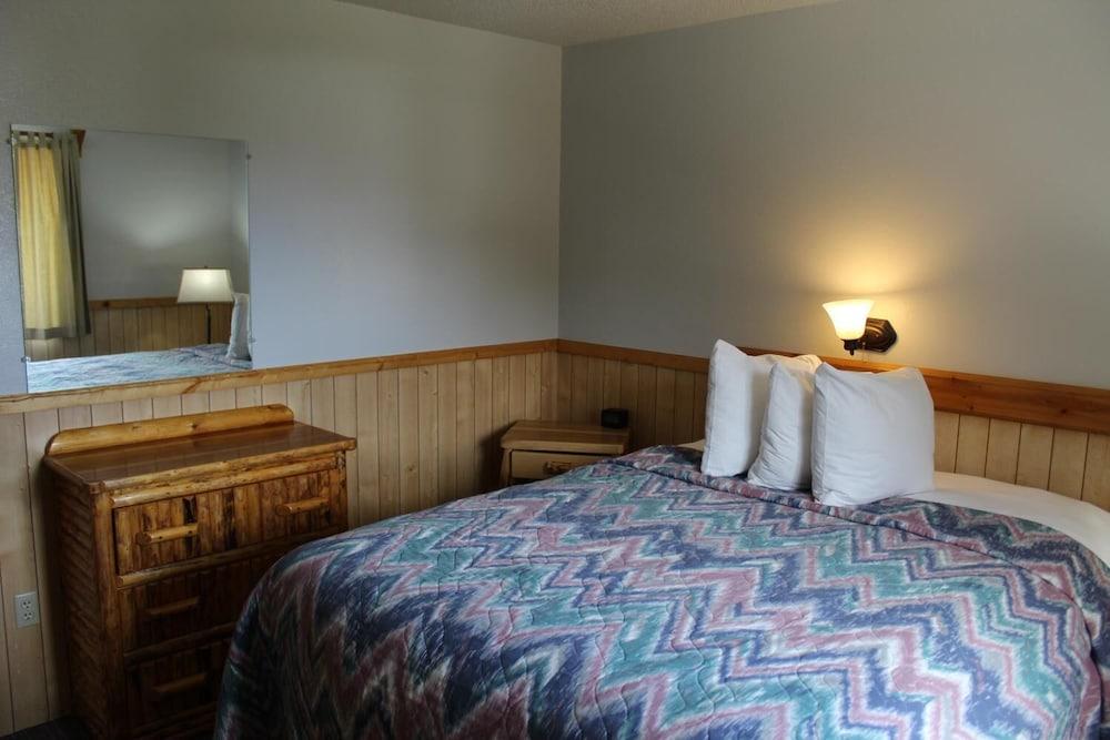 Alpine Motel photo 30
