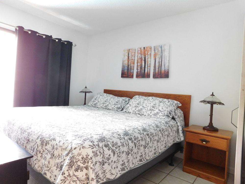 Laurel Inn Condominium photo 31