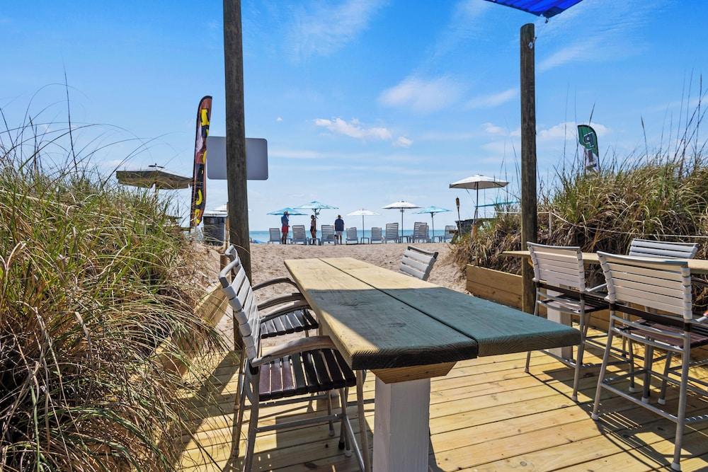 Oceanfront Inn photo 19