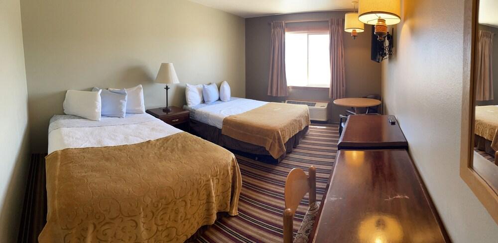 Rawlins Western Lodge photo 18