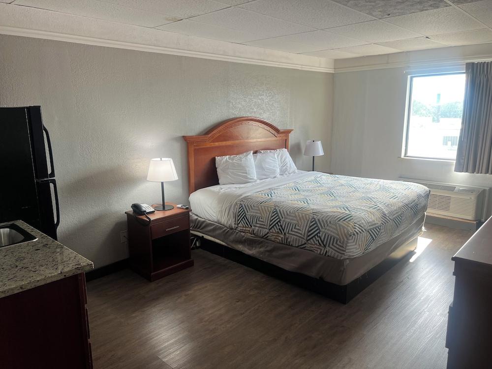 Home Place Suites photo 11