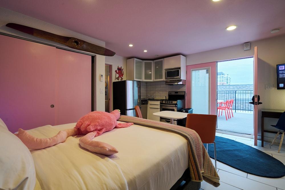 BIG LITTLE HOTEL photo 3
