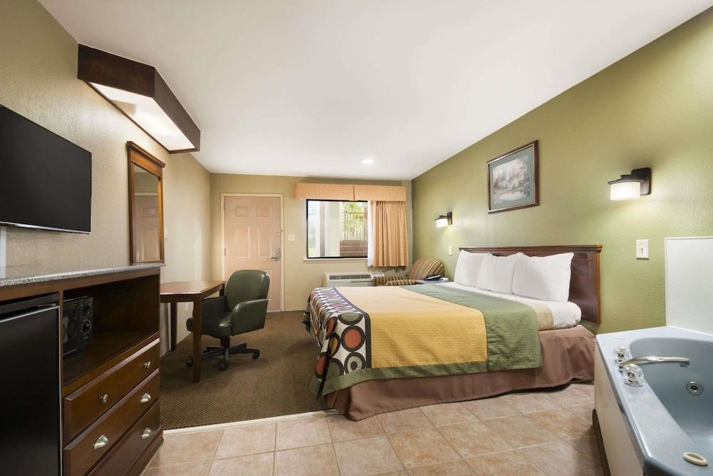 Staywell Suites photo 8