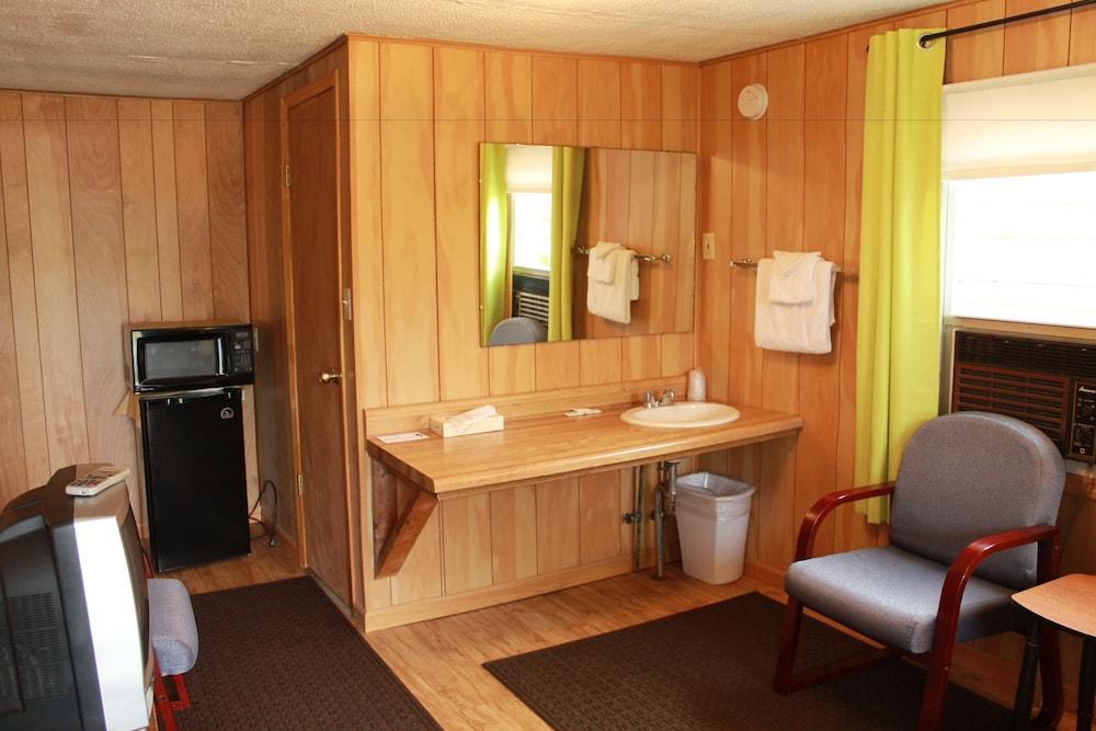 Acadia Gateway Motel photo 55