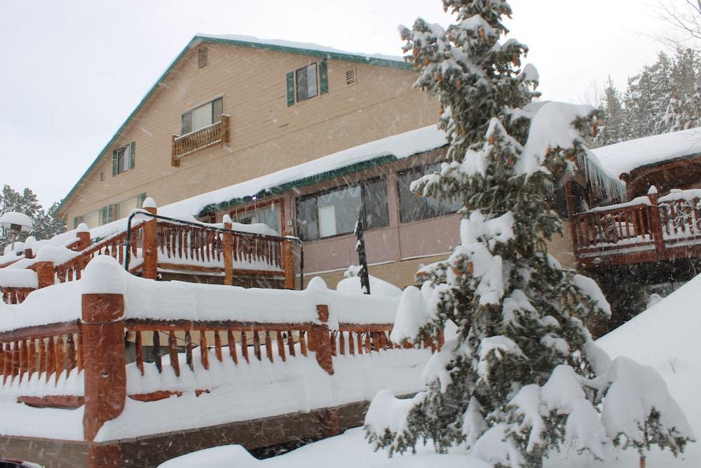 Edelweiss Resort and Restaurant photo 1