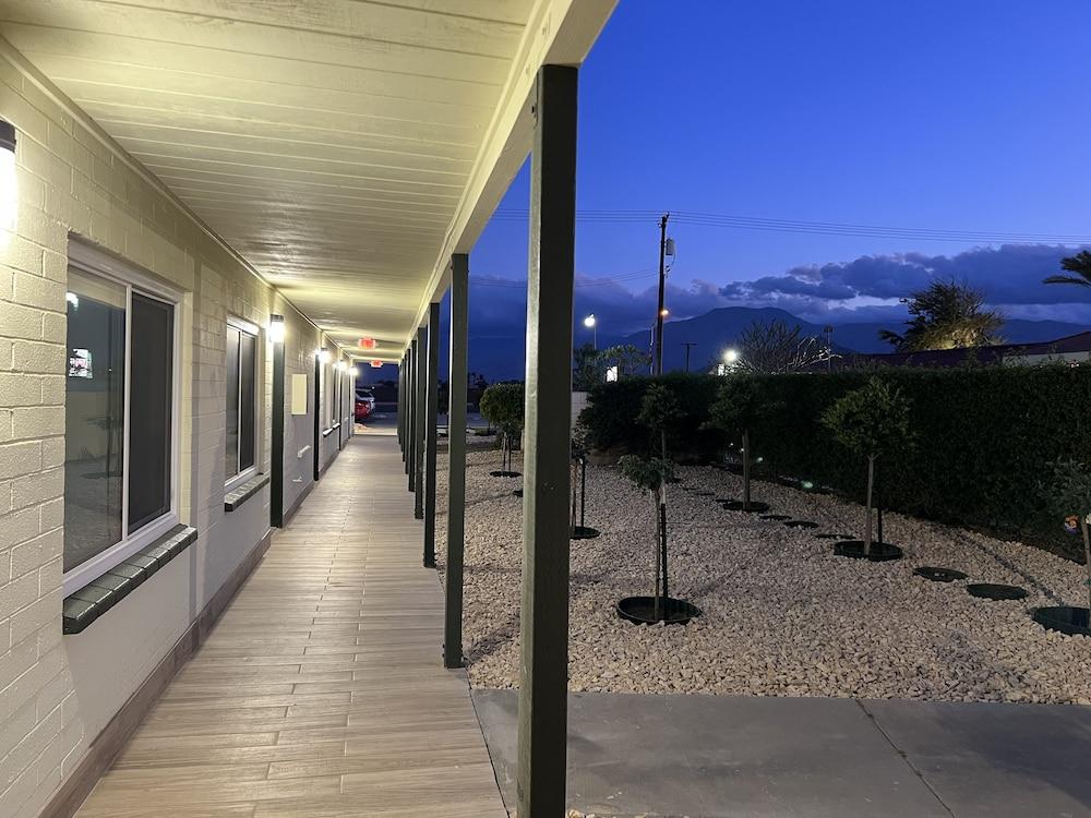 Mauna Loa Motel photo 22
