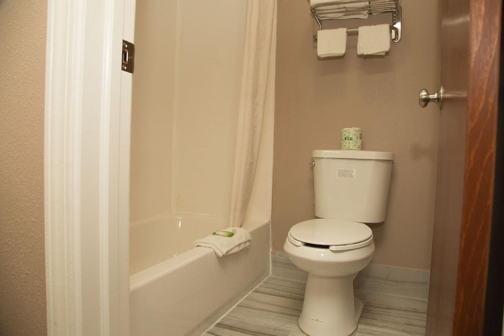 Executive Inn photo 10