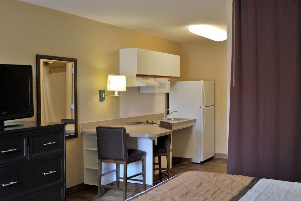 Beachwood Extended Suites photo 4