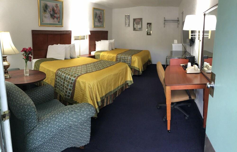 Best Budget Inn photo 2