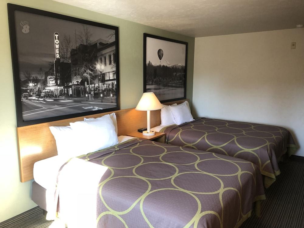 Super 8 by Wyndham Bend photo 19