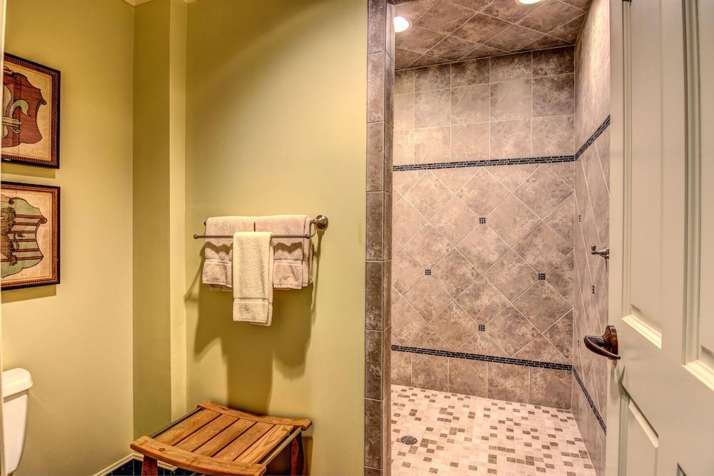 The Village at RiverLanding photo 21
