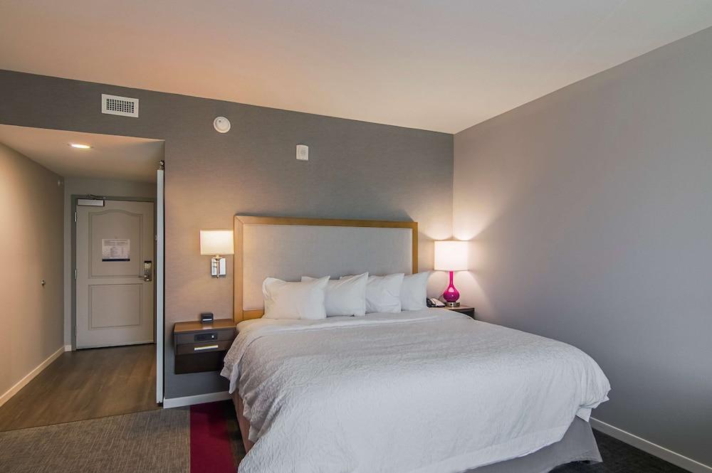 Hampton Inn & Suites Dallas/Richardson photo 11