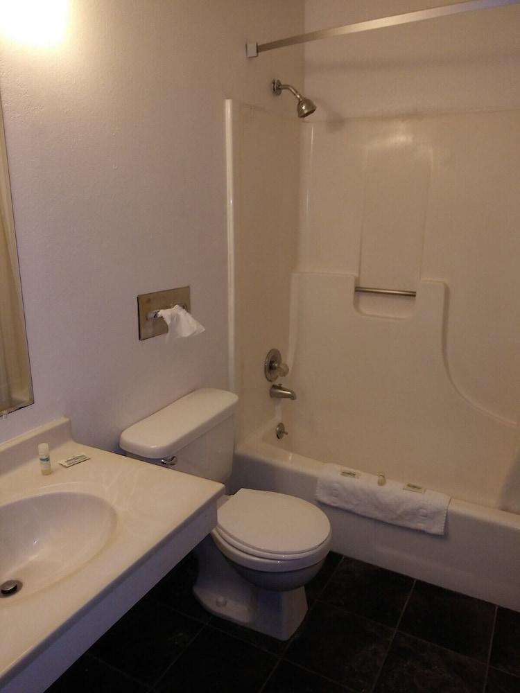 Ainsworth Inn photo 4