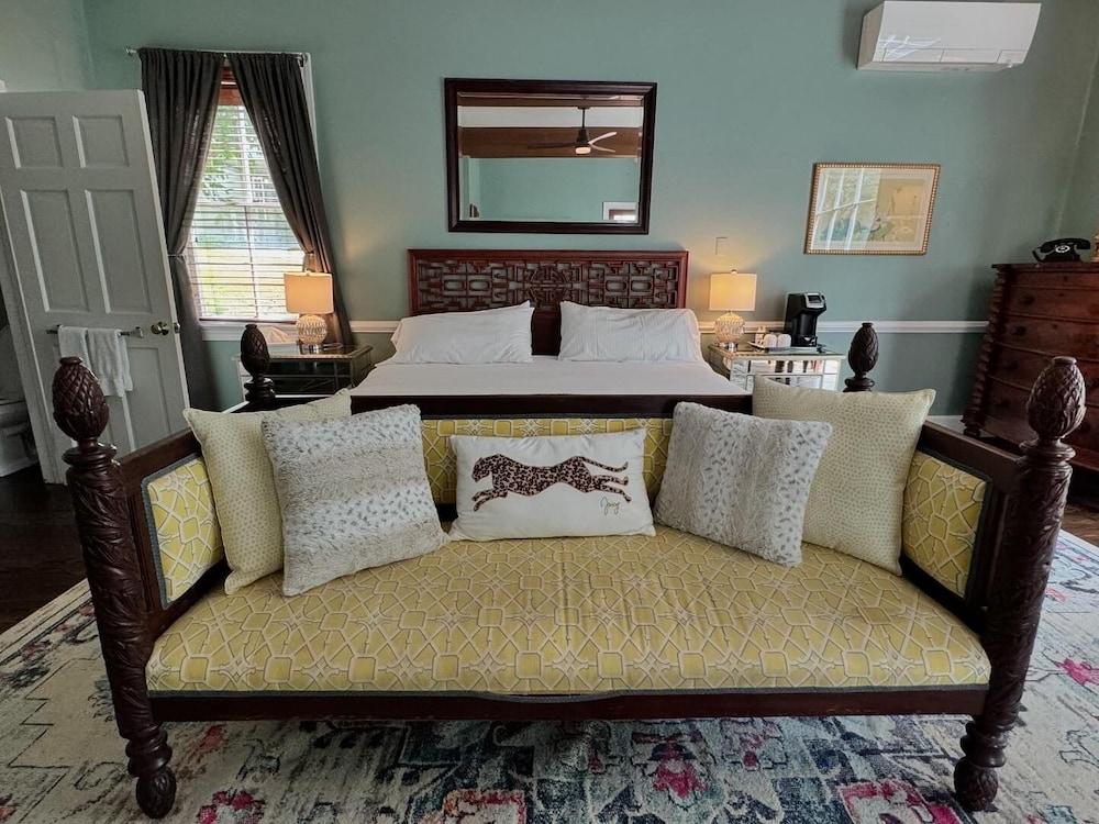 The Inn at Gristmill Square photo 17
