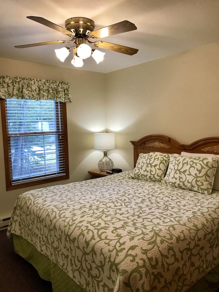 Bay Breeze Resort photo 57