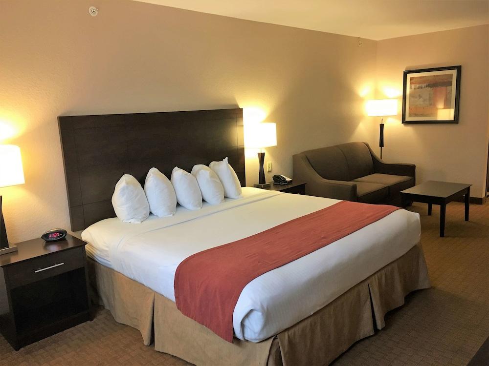Best Western Flora Inn photo 14