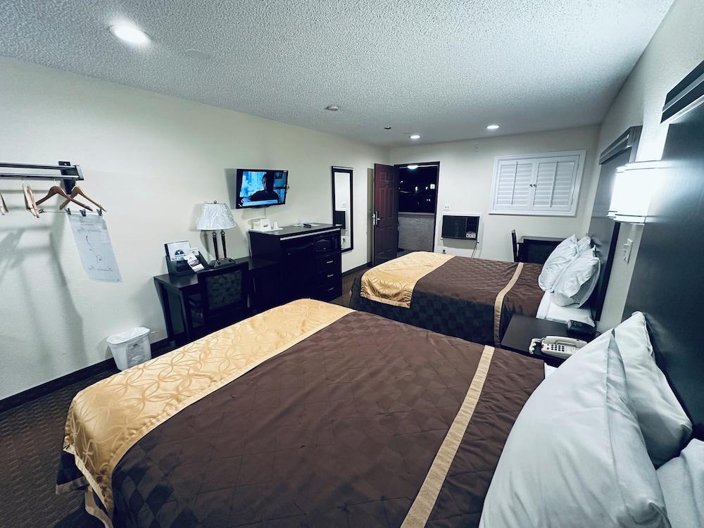 Americas Best Value Inn Calimesa photo 14
