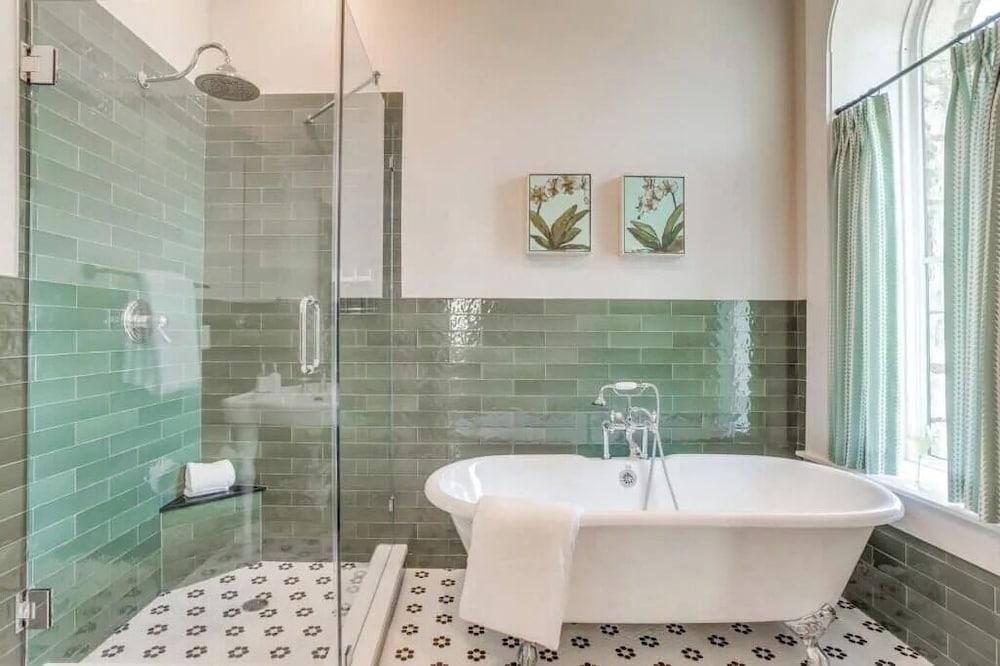 Nutt House Hotel photo 18