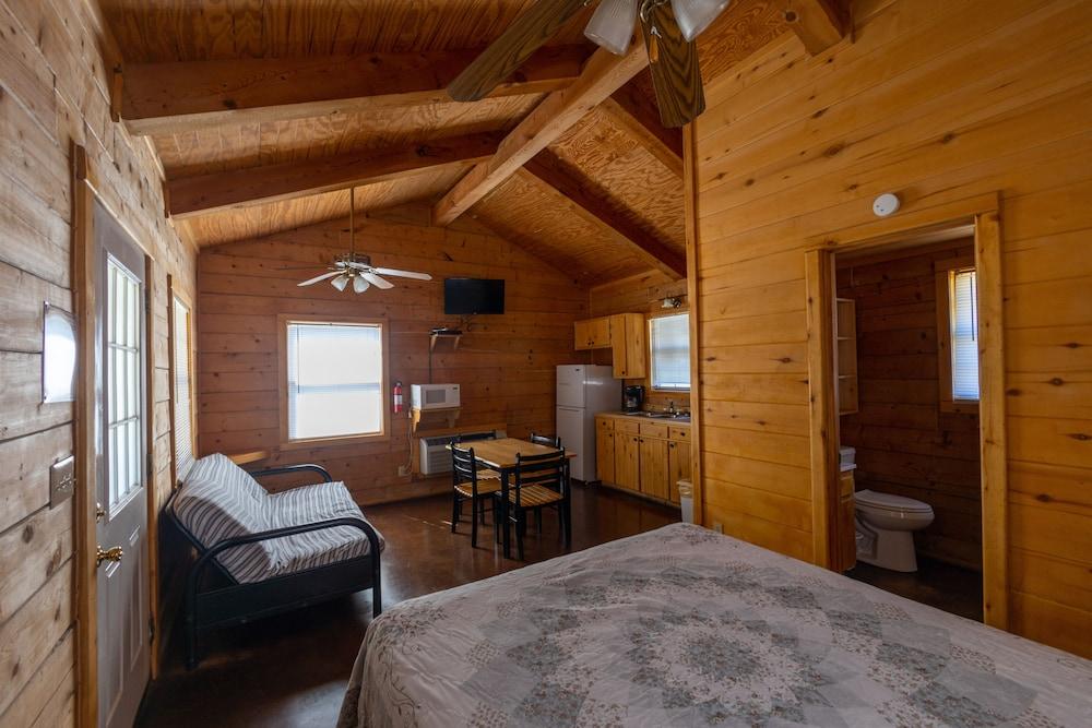 Nueces River RV & Cabin Resort photo 11