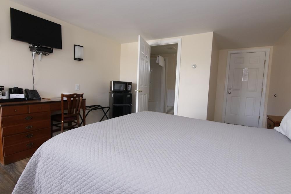 Colebrook C.C. & Motel photo 9