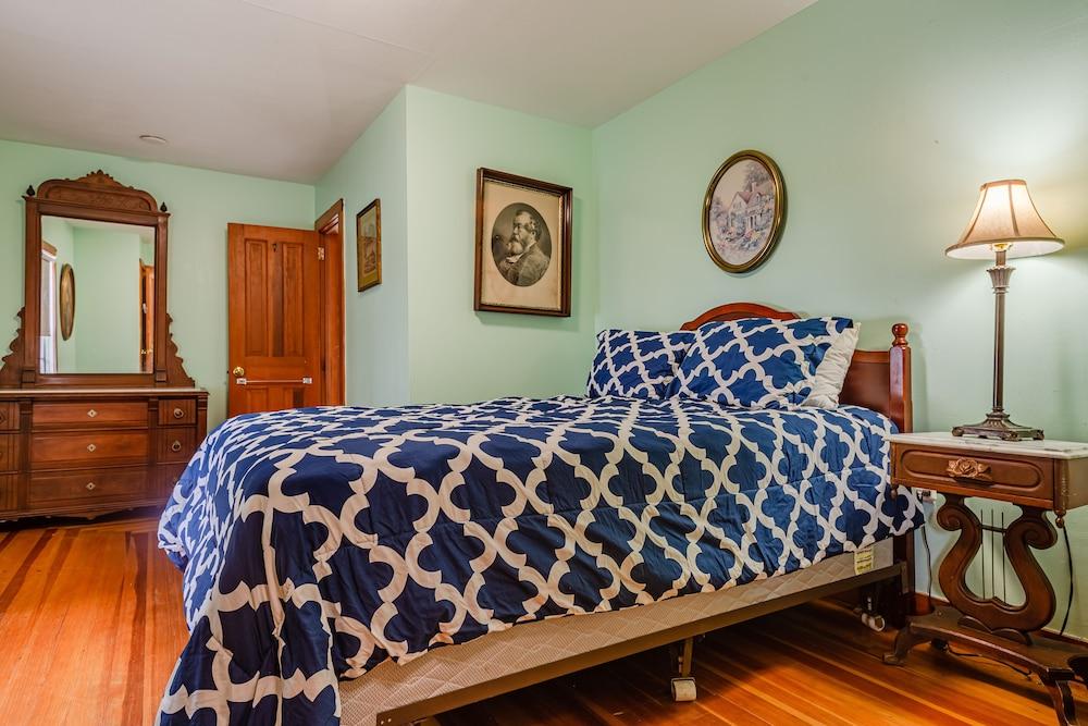 Narragansett Inn photo 23