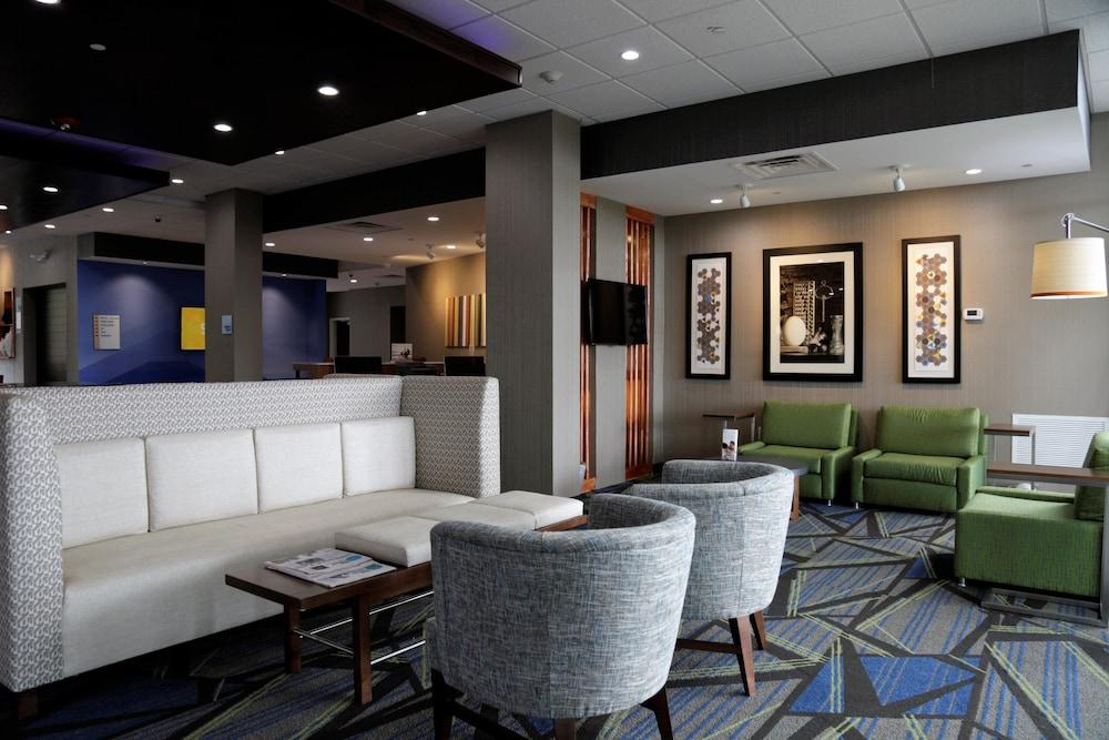 Holiday Inn Express & Suites Alabaster by IHG photo 6