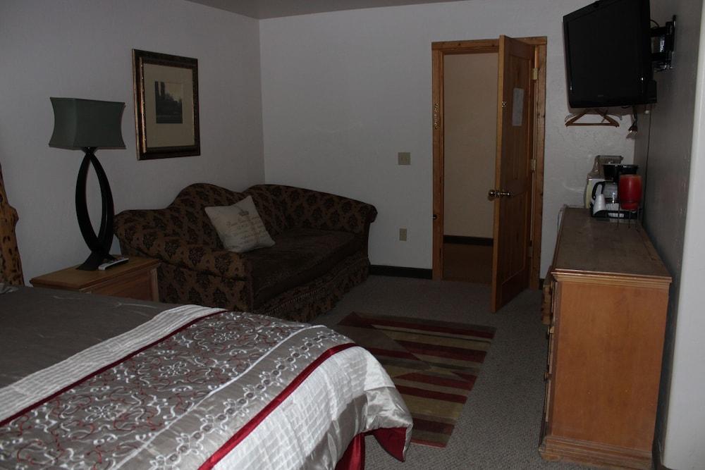 Edelweiss Resort and Restaurant photo 60