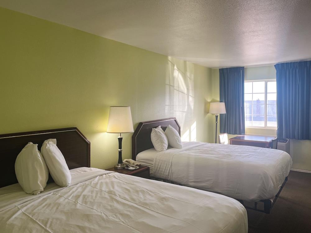 Motel 6 Tulia, TX photo 3