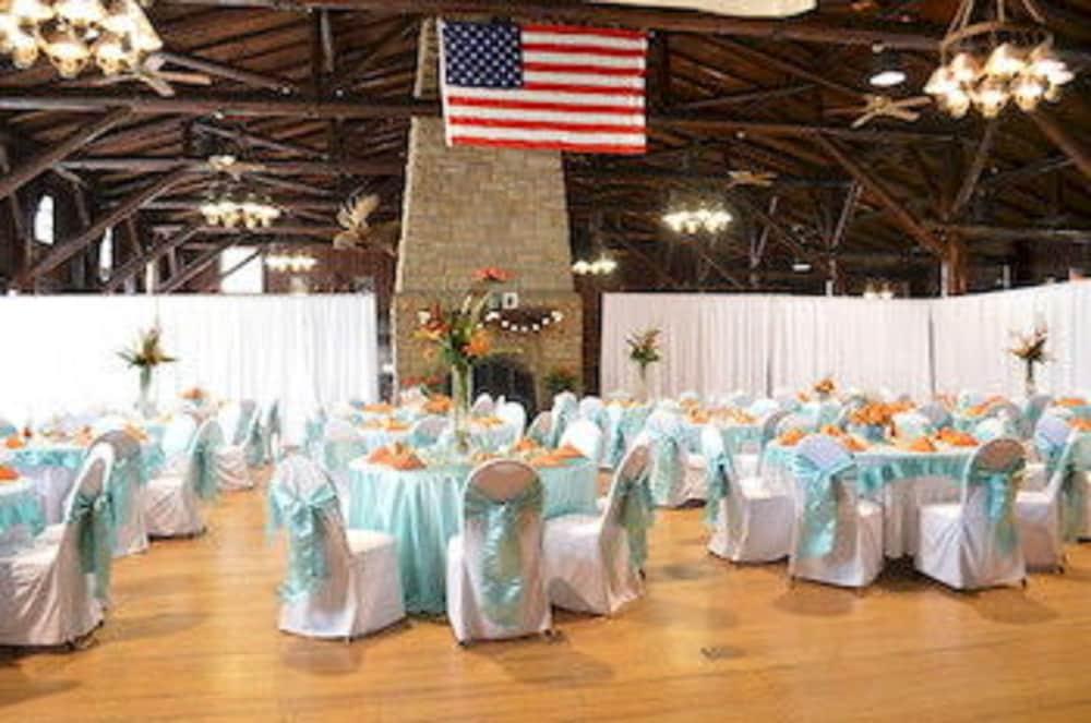 Starved Rock Lodge & Conference Center photo 2