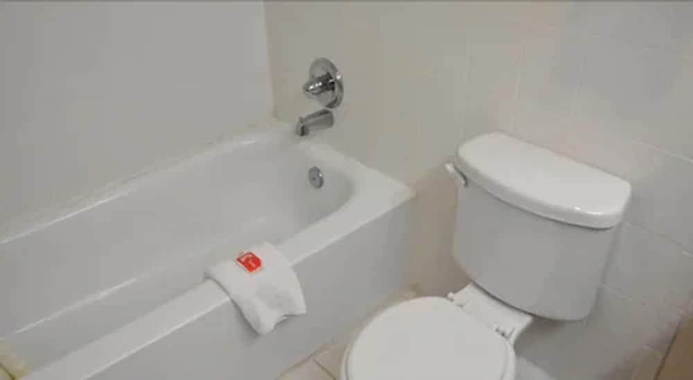 Airport Inn Flint photo 6
