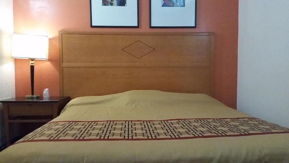Flamingo Motel photo 5