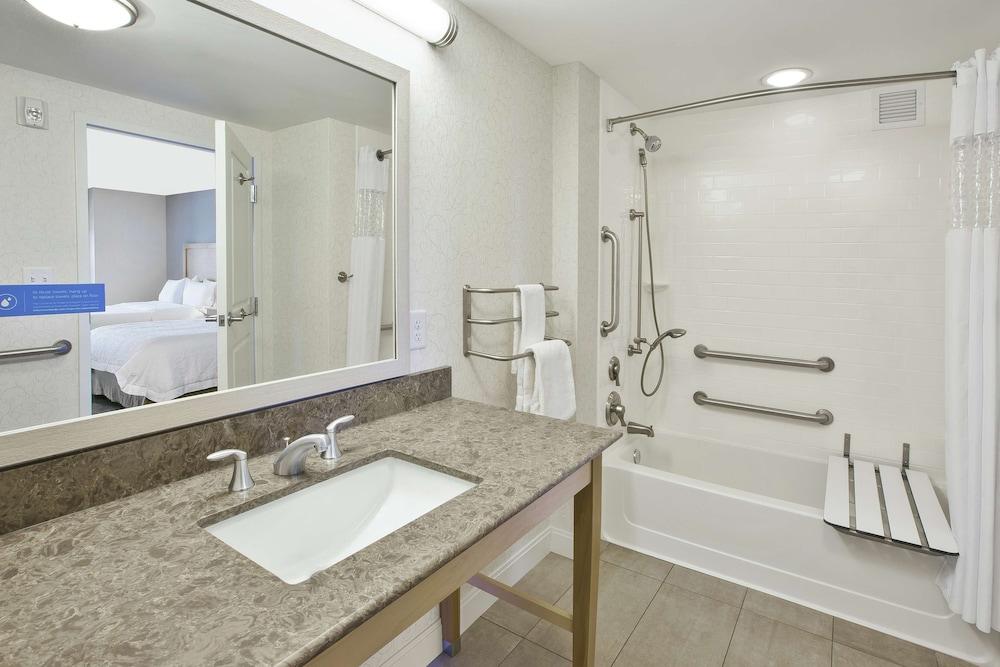 Hampton by Hilton Bar Harbor photo 7