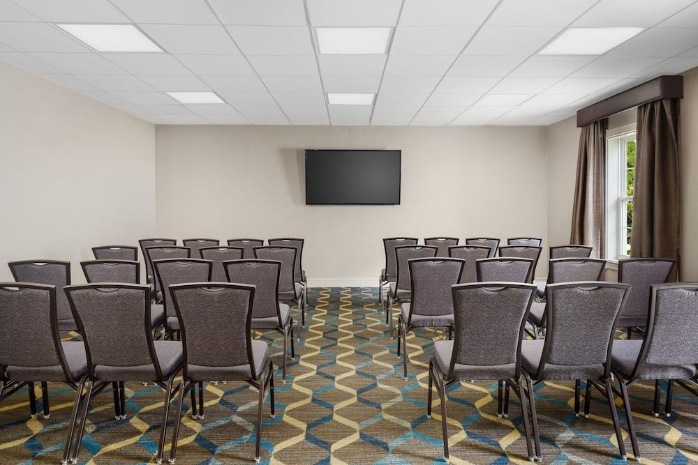 Residence Inn by Marriott Boston-Franklin photo 34